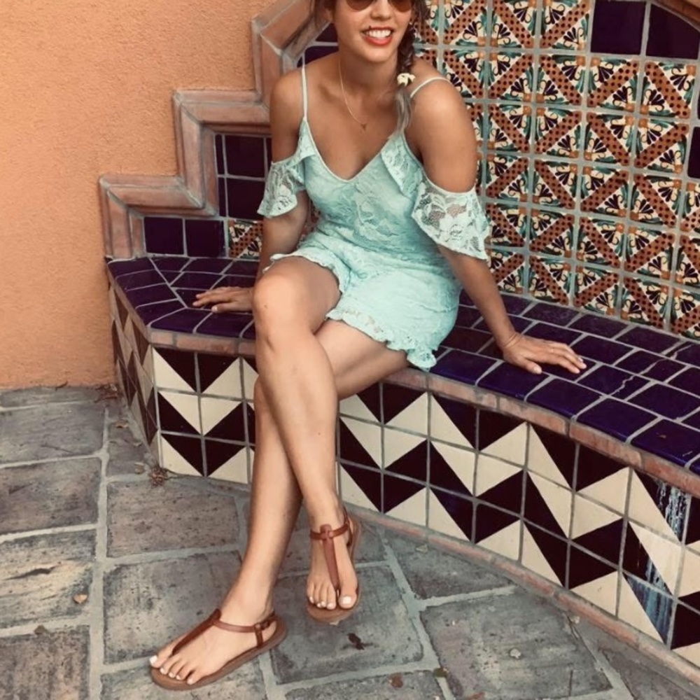 Lace light blue, cold shoulder romper